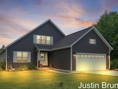 6150 Cannonsburg Rd NE