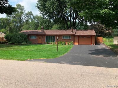 1693 Ashstan Dr