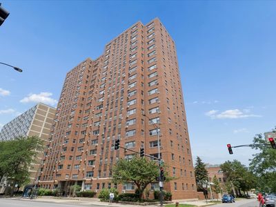 2909 N Sheridan Rd APT 1201