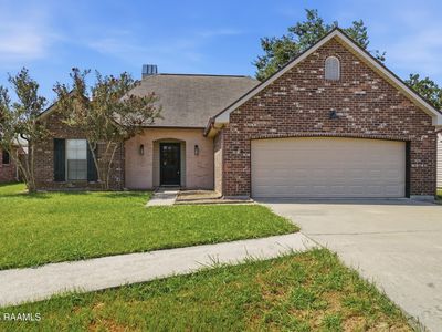 Property at 105 Nestling Cv, Carencro, LA