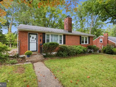 215 Parkview Dr