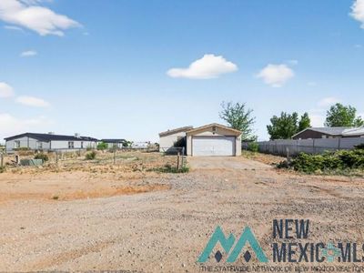 Property at 673 Meadowlake Rd, Los Lunas, NM