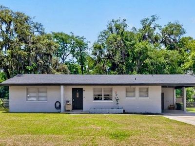 2303 Mahoney Ave