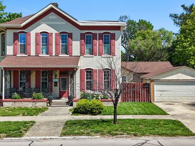 704 E Main St