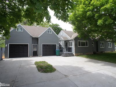 1200 Elm St