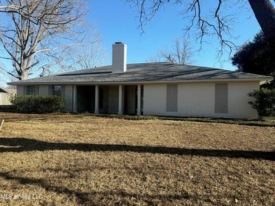 105 Arrowhead Dr