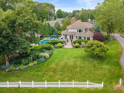 1 Anchorage Ln