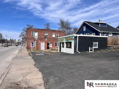 5511-5509-5505 N 30th St