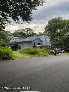 405 Cornelia Ave