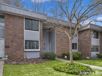 Property at 4106 N Norway St SE, Kentwood, MI