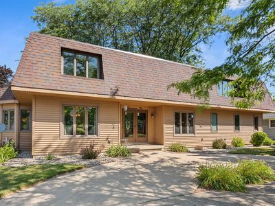 1710 W Marquette St