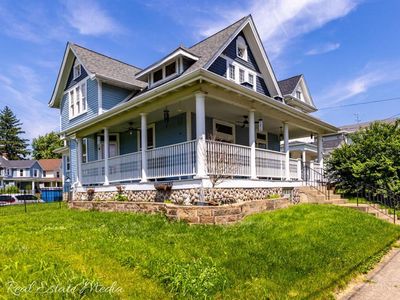 121 Eaton Ave