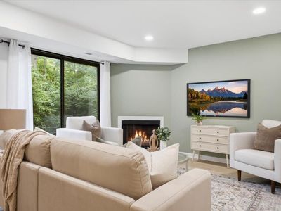 300 Briarcrest Dr Unit 140