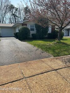 60 Central Boulevard