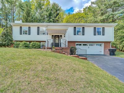 2738 Bobwhite Dr