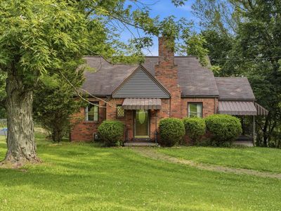 408 Vineyard Dr