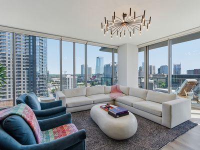 1212 Laurel St APT 1202