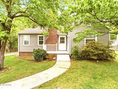6100 Easton Rd
