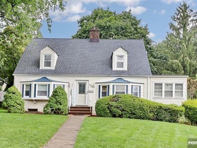 137 Manhattan Ave