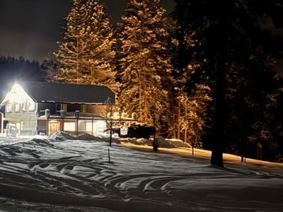 500-504 507 Sloway Frontage Rd W