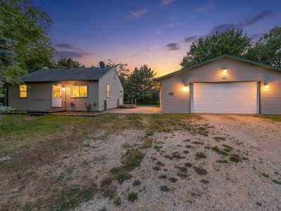 3125 Breezewood Ln
