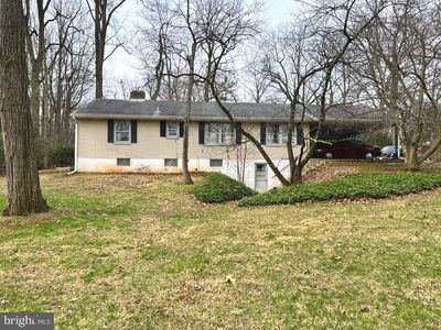 977 Locust Grove Rd