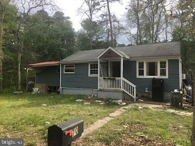 70 Gentian St