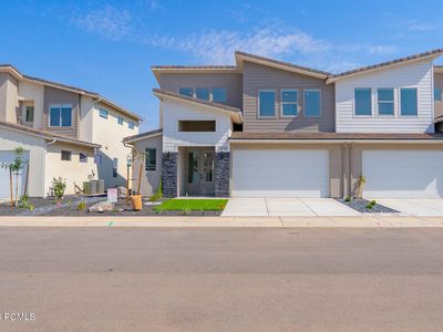 2948 N 570th