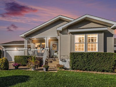 307 Golden Eagle Dr SE