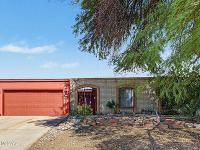7420 N Oliver Ave