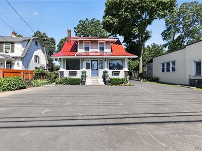 93 Lake St