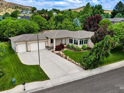 1924 S Toluka Way