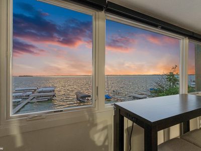 2515 S Lakeview Ct Unit 204
