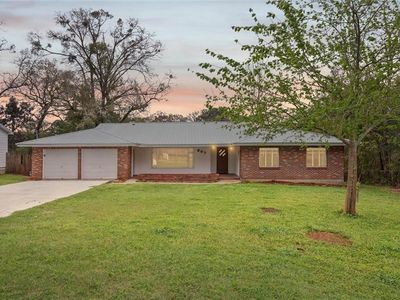 207 Alpine St