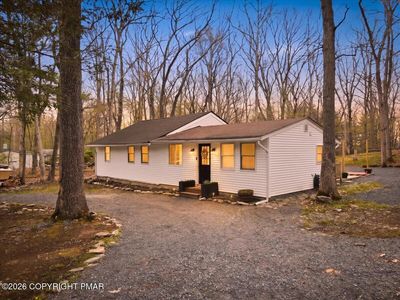 147 Rock Rd