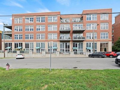 210 W 5th St APT 101