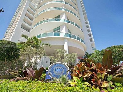 1800 N Bayshore Dr APT 2708