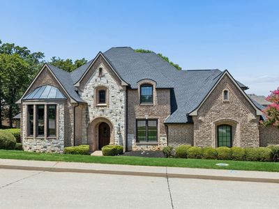 3075 Whispering Oaks Dr