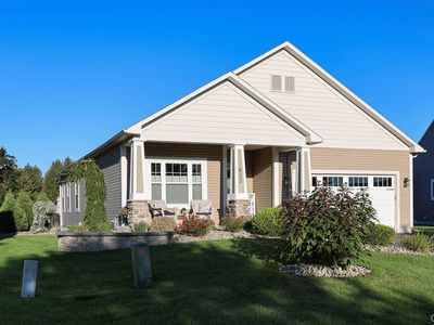 8193 Fenimore Ct