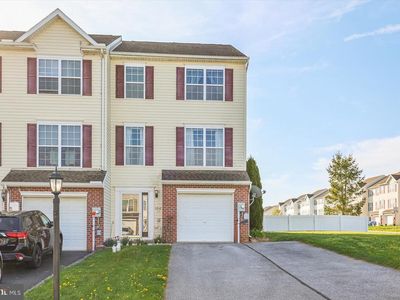 1242 Ledge Dr