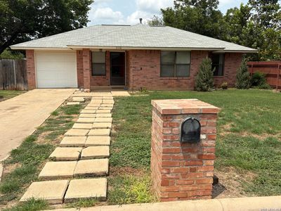 Property at 2110 21st, Hondo, TX