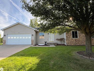240 Ontario Ln