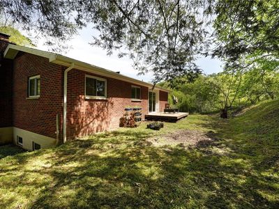 541 Grandview Dr