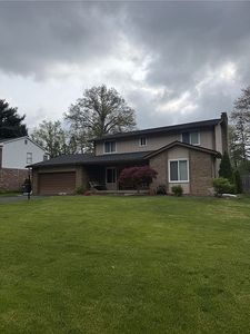 5264 Carlingfort Dr