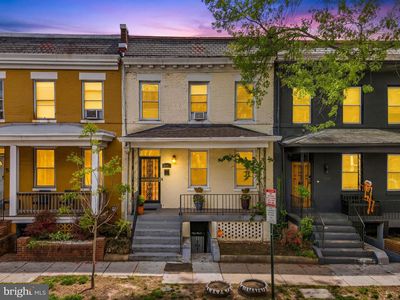 504 Kenyon St NW