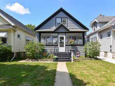 2059 S 68th STREET