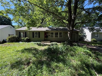 Property at 8909 W 81st St, Overland Park, KS