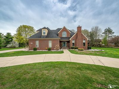 5535 E Dartmoor Dr