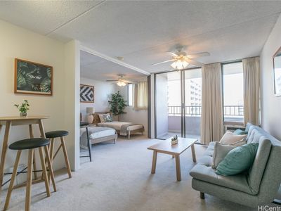 2240 Kuhio Ave APT 1809