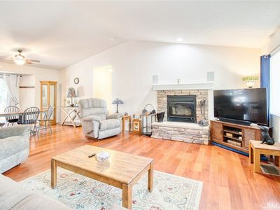 5399 Lone Pine Canyon Rd